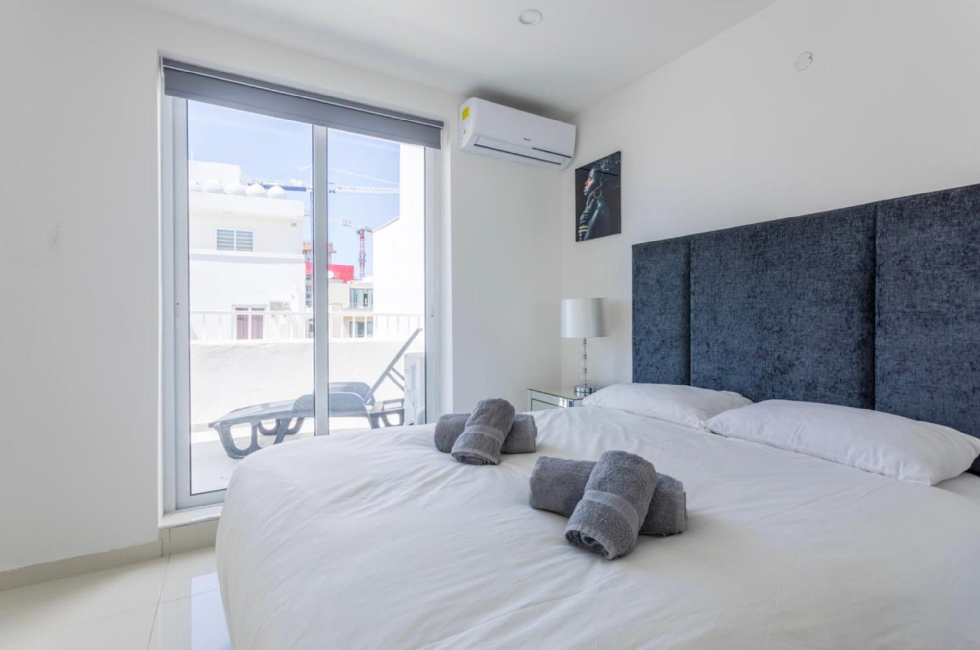 Saint Julian - Lovely Apartment With Terrace - Cityapartmentstay San Ġiljan Exterior foto